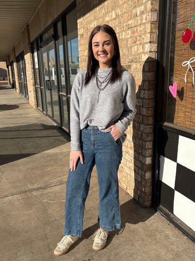 Grey sweatshirt