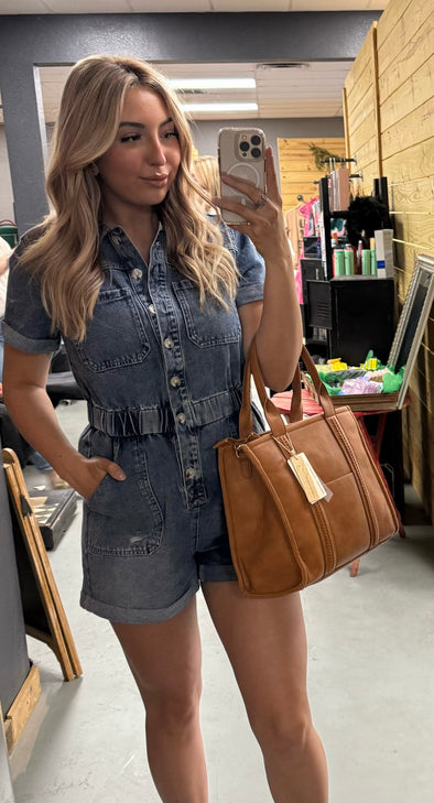 Light brown leather purse