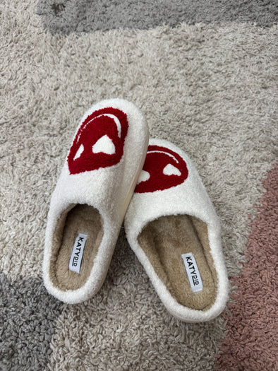 Heart eyes slippers